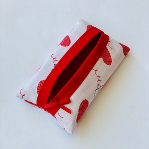 Red hearts tissue travel case