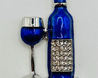 Adorable Blue Wine Bottle and Glass Crystal Needle Minder