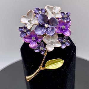 Pretty Enamel and Crystal Violets Needle Minder/Magnet