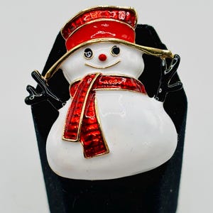 Happy Snowgirl  Needle Minder/Magnet