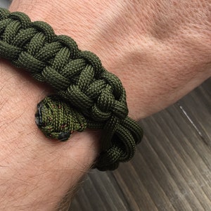 Survival Bracelet, MIL-C-5040 Type III 550 lb strength Parachute Cord Bracelet, Paracord Bracelet, Military Grade Survival Bracelet, image 9