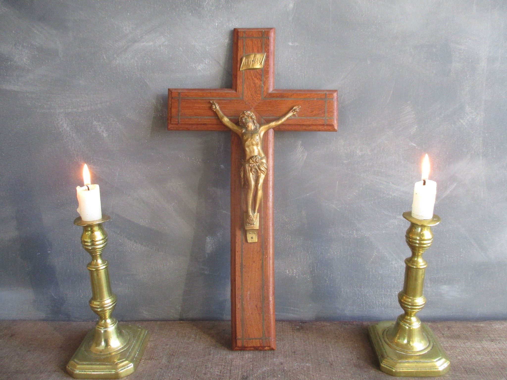 Crucifix Catholique. Crucifix Suspendu Au Mur. Crucifix Vintage. Décor de Salle Prière. Art Mural Dé