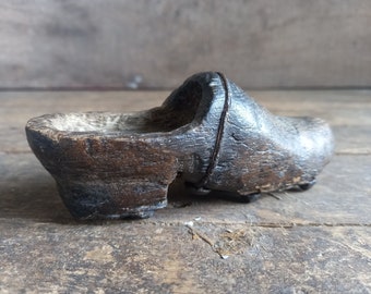 Anciens Sabots De Poupée Miniatures – Bois – Jouet Ancien – Vers 1900