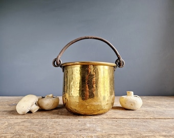 French antique brass cauldron. French antique hand hammered brass cooking pot. brass simmering pot. French farmhouse kitchen hanging pot.