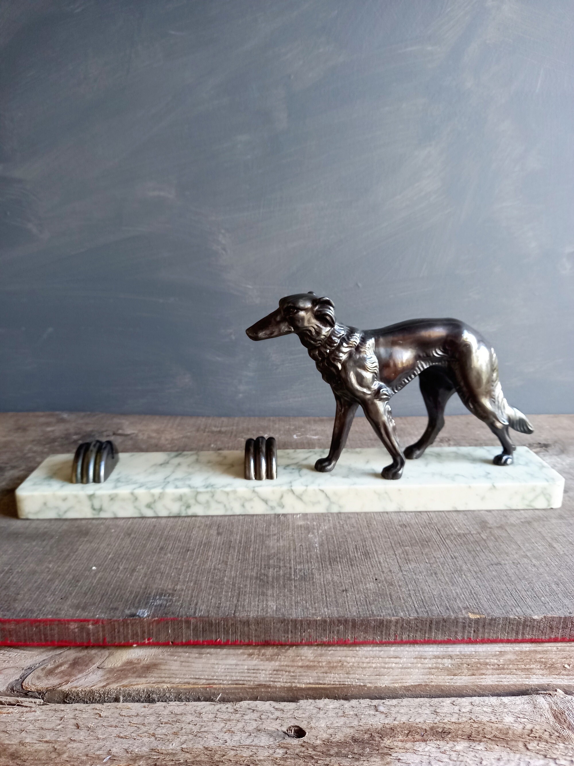 Cadre Photo de Statue Chien Statue Borzoi. Français Sculpture Vintage. Art Du Chien. Borzoi Sculptur