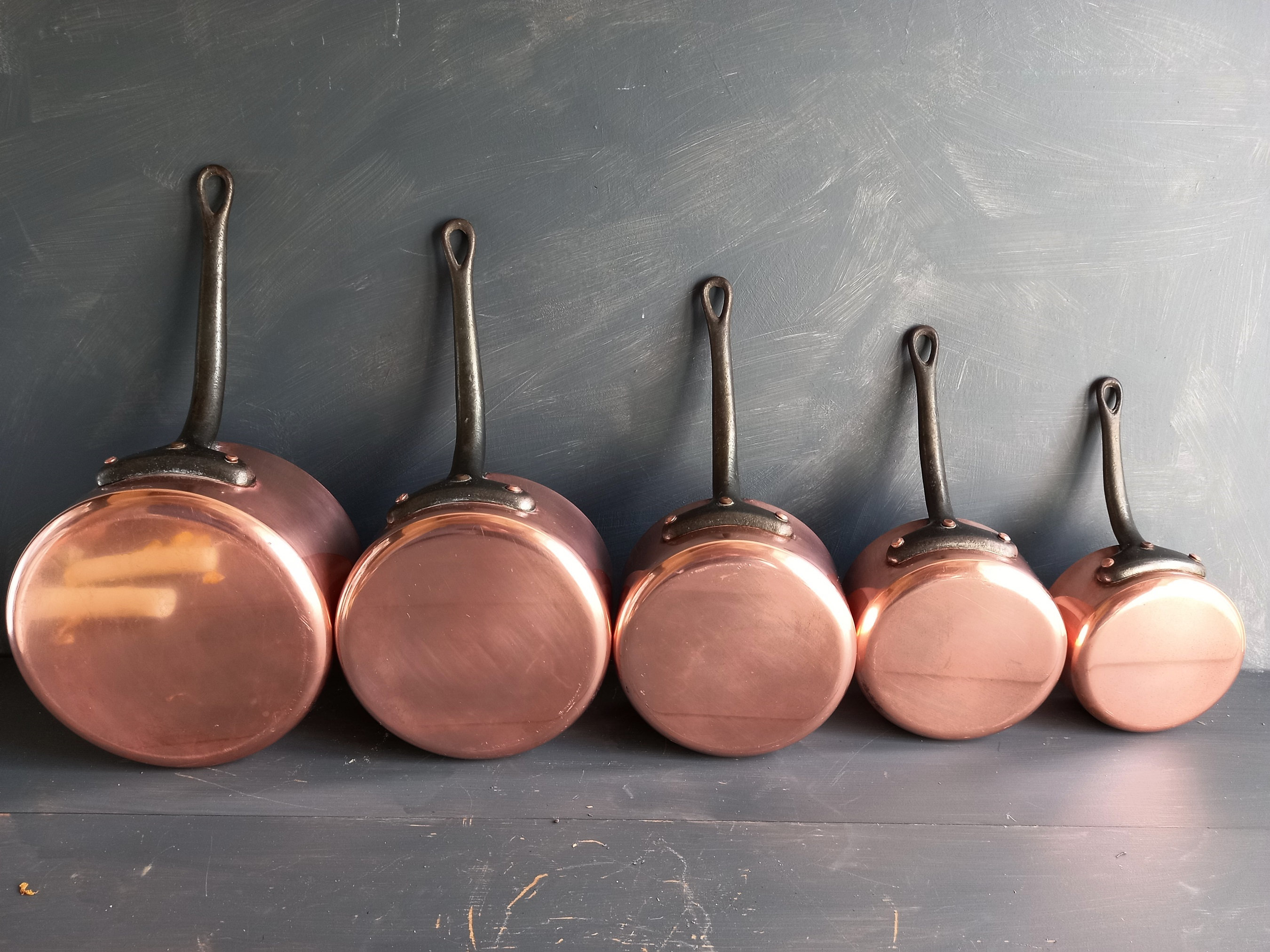 ensemble De Casseroles