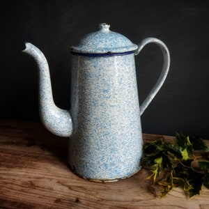 French enamelware coffee pot 1930s enamelware. Housewarming gift. Vintage enamel coffee pot Vintage kitche French country. Rustic home decor