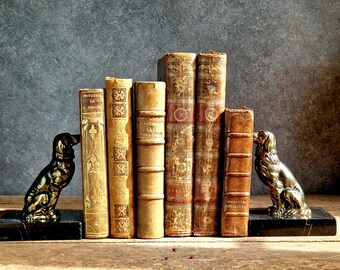 French vintage bookends. Pair of French Art deco bookends with dog decoration. Office desk decor. French bookends. Vintage dog statues.