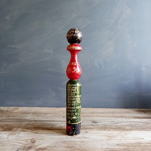 French militaria. Military souvenir. Old skittle momento. Quille militaire. Militaria. French antique military souvenir. French army gift.