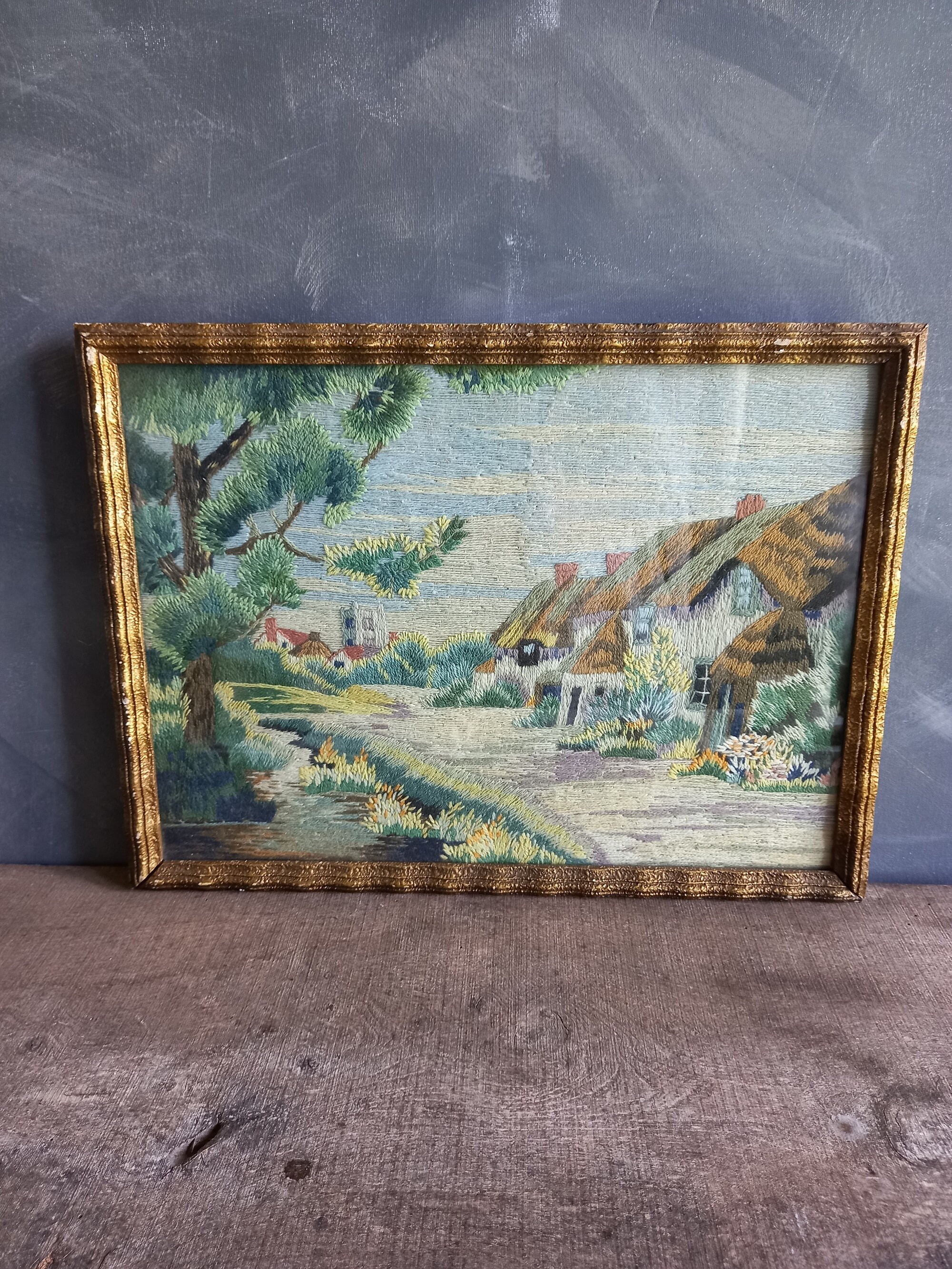 Photo de Broderie Vintage. Image Brodée Anglaise. Art Anglais. Antiquités Anglaises. Millésime Photo