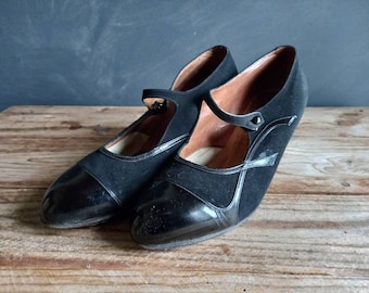 Vintage 1920s 1930s reproduction heels Hotter Stephanie black 