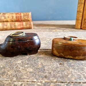 French antique snuff boxes. Small French snuff boxes. Antique French shoe snuff box. Snuff box collector gift. French antique tabatiere