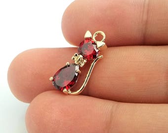 1 Pcs / Cat Ruby Cubic Zirconia Pendant / Jewelry Supply, Craft Supplies / 16K Real Gold Plated / 20mm x 8.5mm / 12L3-01G-03C