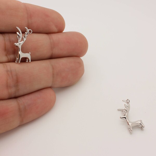 Tiny Deer Charm, 1 Pcs,Wild Deer Charm, Real Rhodium Plated Over Brass, Wild Animal Charm, Deer Pendant, Silver Tone Wild Deer, 22R2-39S-10C