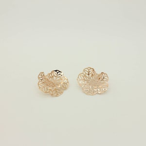 Rose Gold Plated 3D Flower Charm: Floral Pendant (2 Pcs)