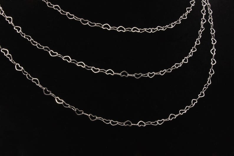 Elegant rhodium heart chain – a versatile component for crafting high-quality, heart-themed jewelry!