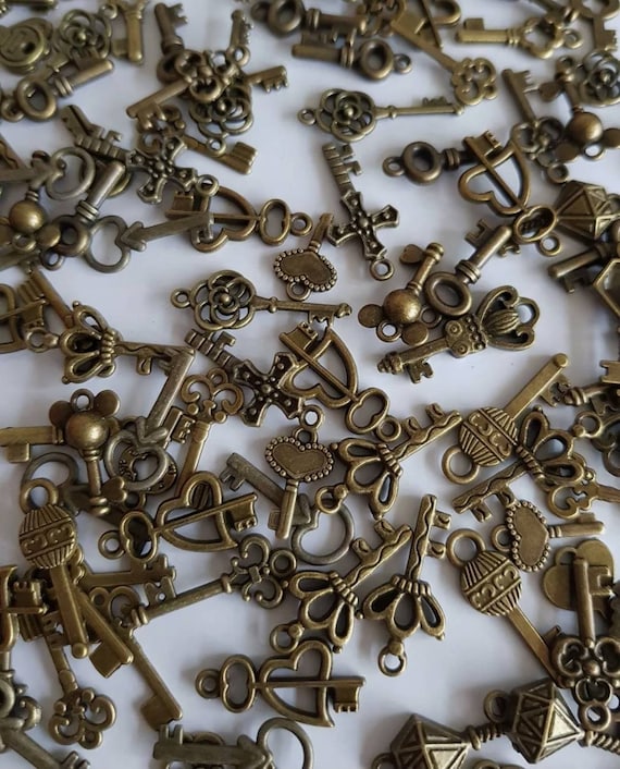 20 Metal Keys mini small Antique Bronze Craft Key steampunk