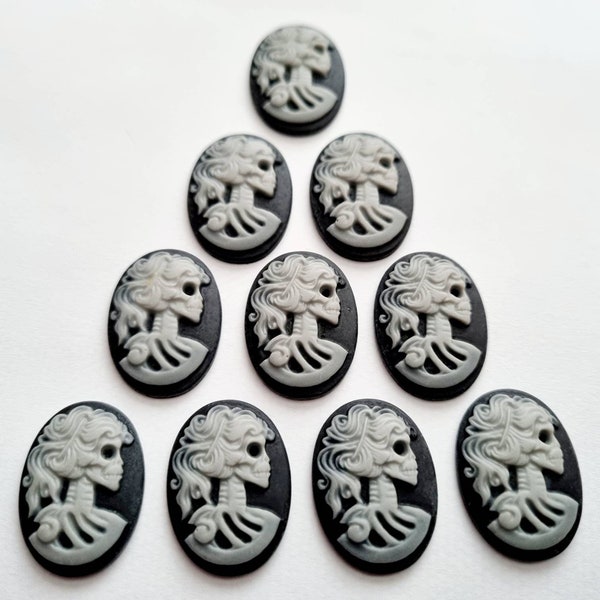 10 skeleton head cameo cabochons, Black Grey/Gray lady skull resin cabochon, Halloween/Gothic jewellery