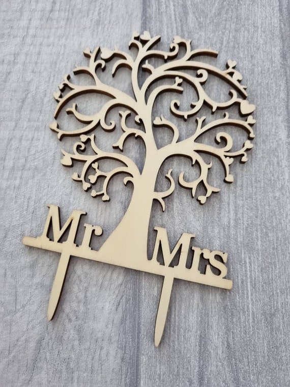 NATURAL WOOD RUSTIC-16X11CM DECORATION MR & MRS WOODEN TREE WEDDING CAKE TOPPER 