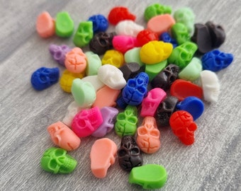 Mini Skulls, 10/20/40 Skeleton heads-Resin cabochons-10mm Flatback-3D Nail Art-Resin craft-Jewellery-Slime/Shaker Inserts- Fillers