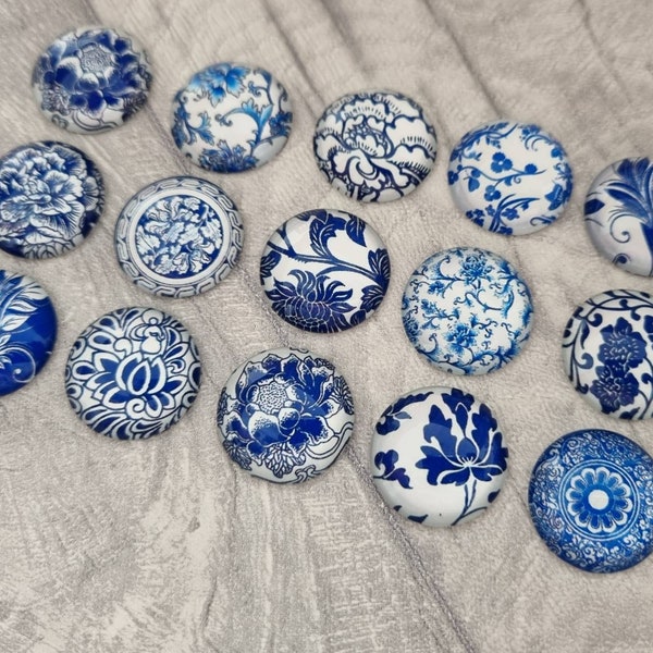10 blue/white floral cabochons, 20mm, flatback glass flower cabochon-jewellery making-scrapbooking/craft supplies