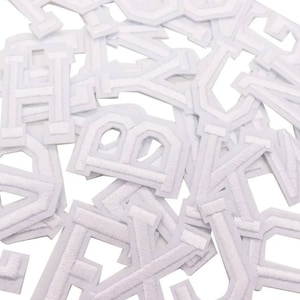 Toppe con lettere bianche, ferro su lettere, toppa alfabeto, cucire su toppe varsity, applique nome ricamato, 5cm