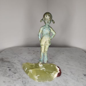 Bronze Girl Statue/Sculpture