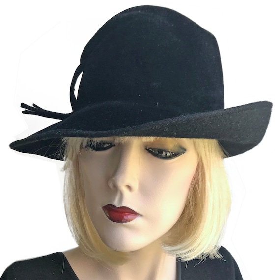 Elegant Black Felt Hat VINTAGE High Crown 1960s With Tassel  display picture 2