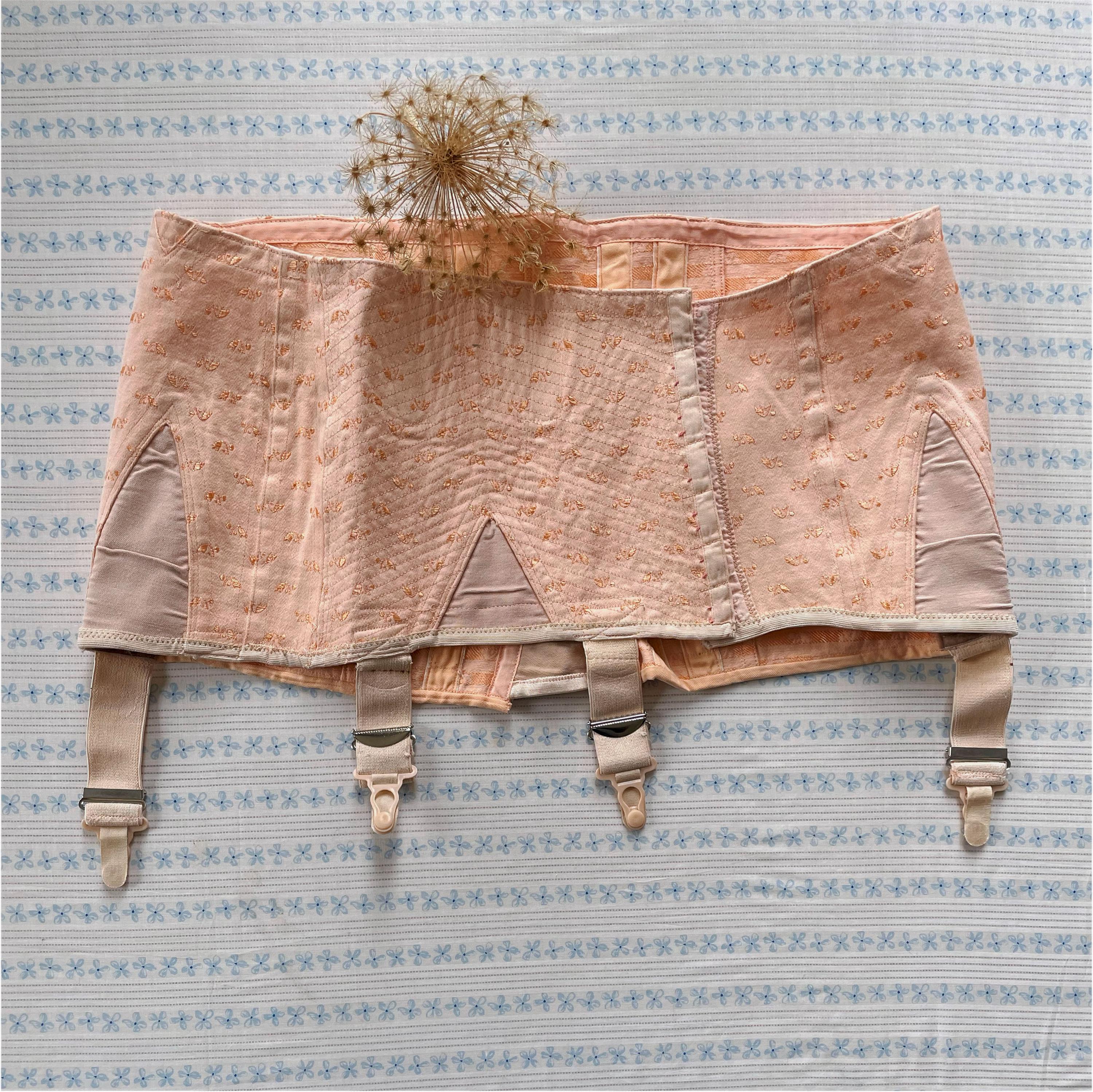 Hip Garter Belt