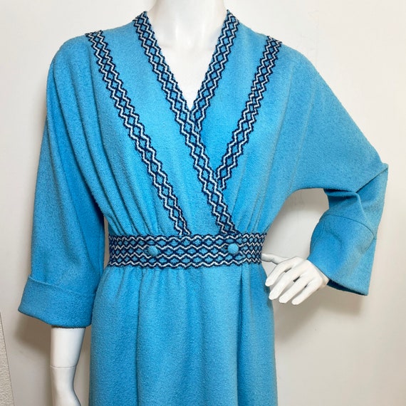 Dressing gown size S HANRO turquoise VINTAGE 1970s - image 2