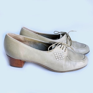 1950s BALLY pump loafer with piping and braided insert – to tie
