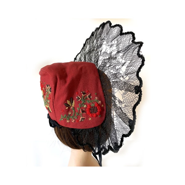 Wool bonnet cap carmine red with horsehair trim Swiss traditional folklore costume Lucerne circa. 1930s