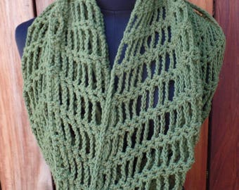 Olive Green Crochet Coton Infinity Écharpe