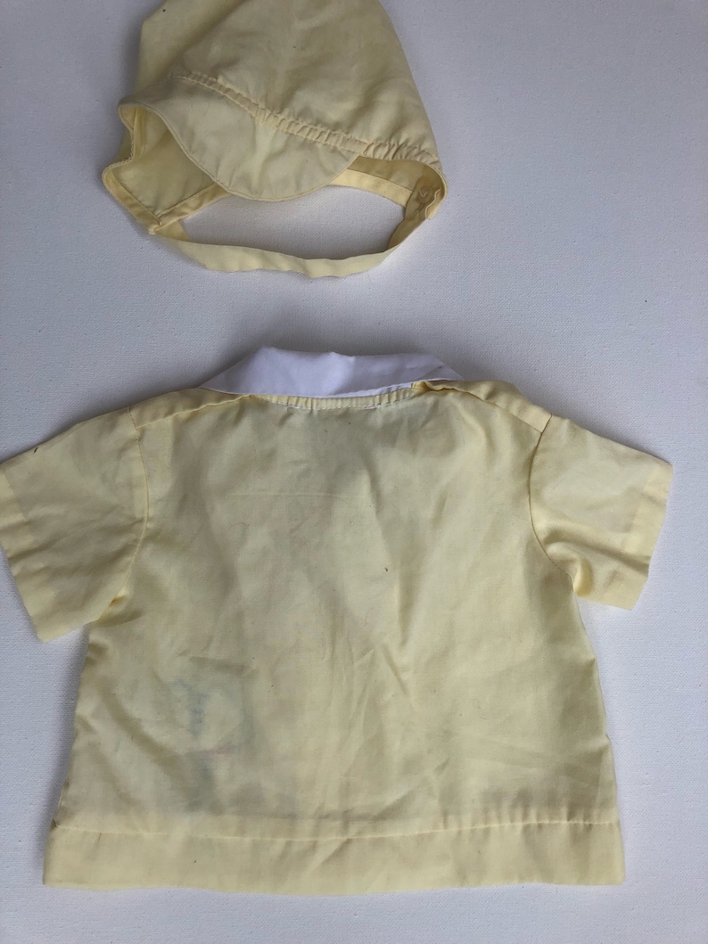 Vintage Yellow puppy dog button up with matching cap size 3-6 months.