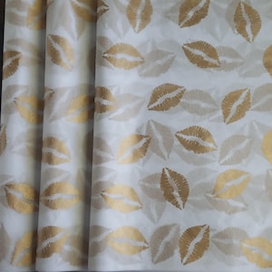 Lips Print Tissue Paper, Gift Wrapping, Party Favor, 10 Sheets