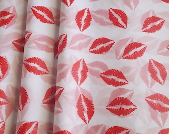 Lips Print Tissue Paper Sheets, Gift Wrapping Supplies