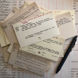 10 cartões de biblioteca antigos. Ótimo para fazer diários (de arte) etc. Fichas de índice vintage