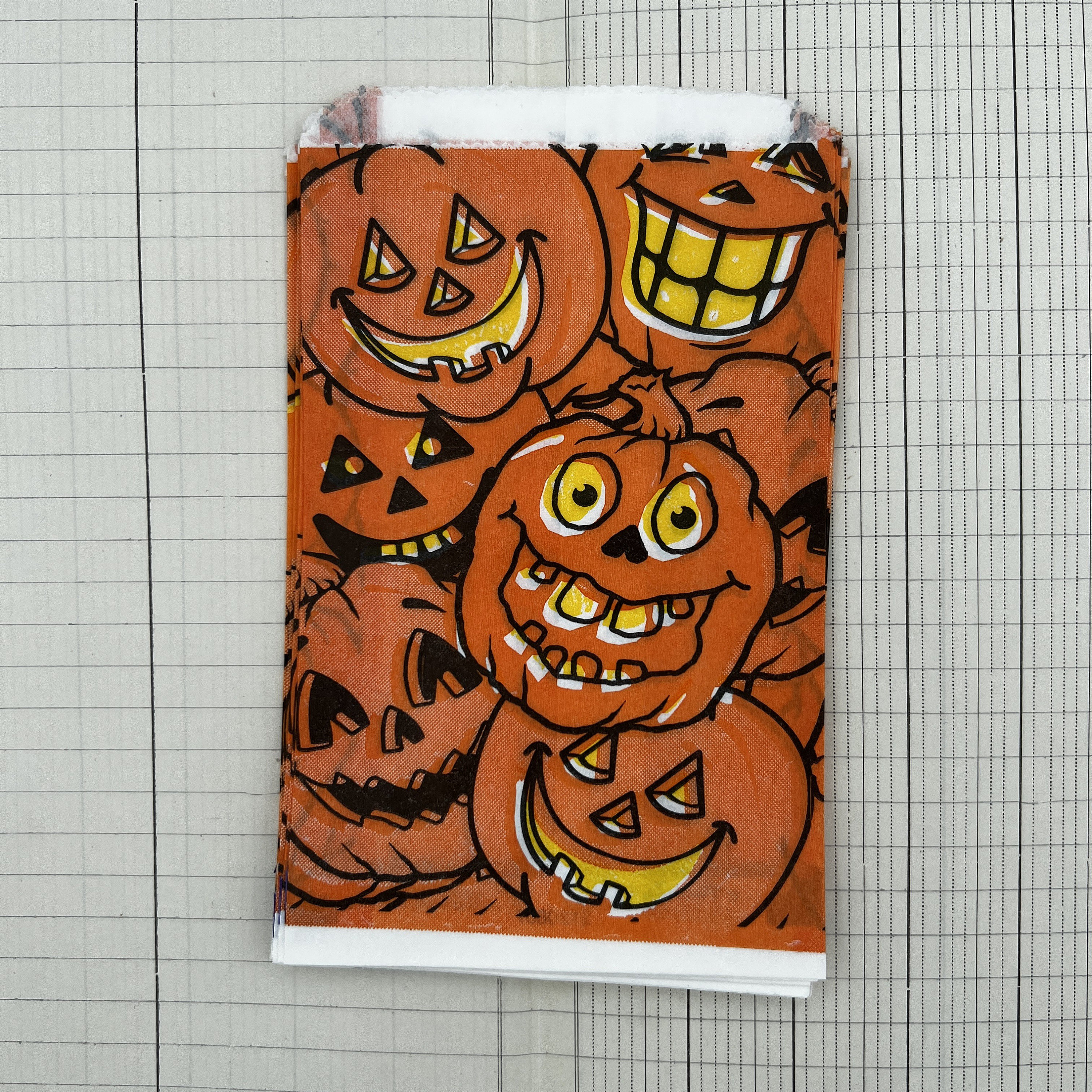 Halloween Treat Bags, Vintage Paper Bag, Trick or Treat. - Etsy
