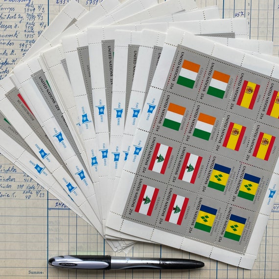 レア！UNITED NATIONS SOUVENIR FLAG STAMPS Large Set With 40 Flag Stamps Sheets, Flag Series, United Nations