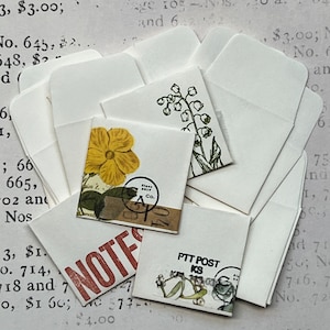 Vintage mini envelopes - off white