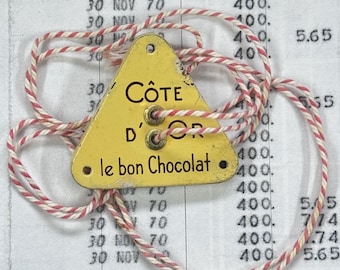 Vintage advertising button spinner - Côte d'Or Chocolate. Old Spinning button TOY