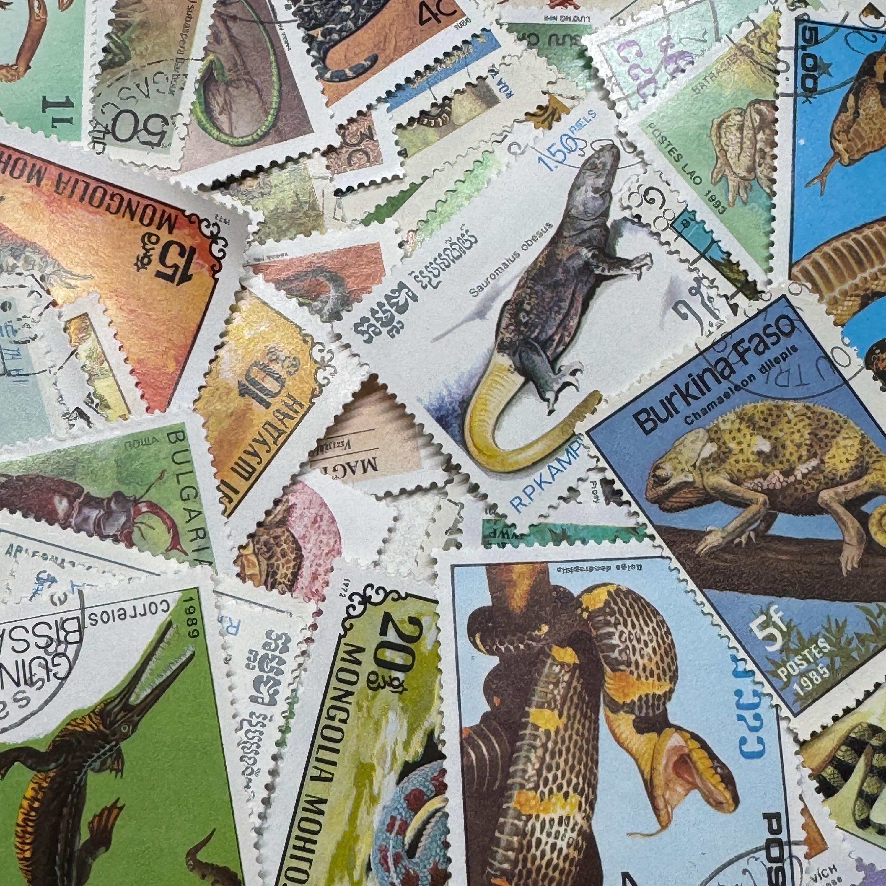 売約9895 外国切手 アメリカ 2002年 爬虫類・両生類動物 シール式5種 爬虫類の切手100枚以上入り。アートジャーナルやその他のクラフトに