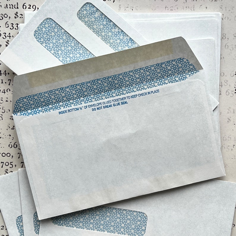 Enveloppes vintage à double fenêtre. Enveloppes blanches avec fond collé pour l'envoi de chèques. image 2