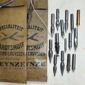 Mix with 15 vintage dip pen nibs, old nibs for dipping pens.