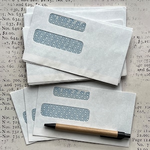 Enveloppes vintage à double fenêtre. Enveloppes blanches avec fond collé pour l'envoi de chèques. image 5
