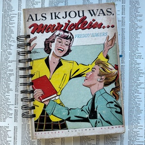 Pode incluir: Uma capa de livro vintage com uma ilustração de duas mulheres em amarelo, vermelho e azul. O título do livro é "ALS IK JOU WAS, maricleïn..." e o autor é "FREDDY HAGERS". O livro é publicado por "UITGEVERY KLUITMAN ALKMAAR".