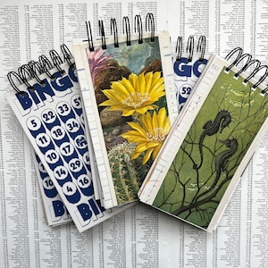 Diario de tarjetas de bingo hecho a mano, diario basura de técnica mixta, cuaderno de bocetos en espiral vintage, libro de pegamento.