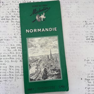 Grüner Michelin-Führer aus den 1960er Jahren. NORMANDIE . Herausgegeben von Service de Tourisme Michelin Paris.