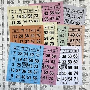 Cartelle del gioco del bingo di ispirazione vintage. Stile retrò, colori pastello
