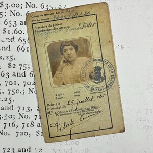Carte d'identité de fonds de pension vintage. Daté de 1935 Unique, ancien, authentique.